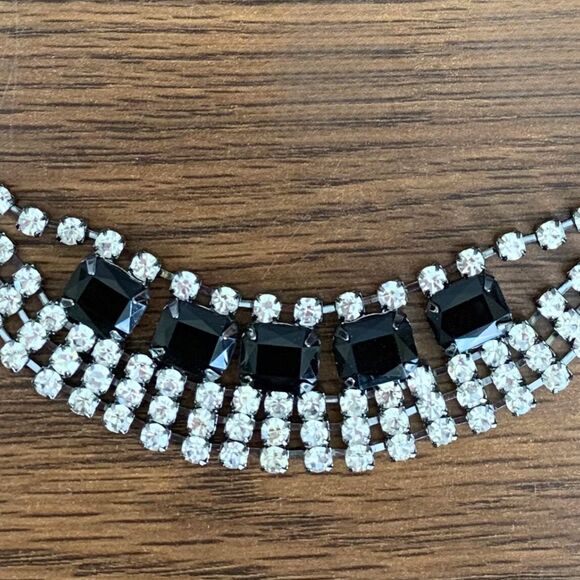 Vintage Style Rhinestone Necklace Black and Clear Crystal Statement Choker - Picture 2 of 6